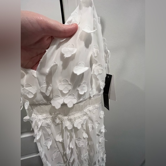 Nicole Miller Ivory Dress - Picture 2 of 4